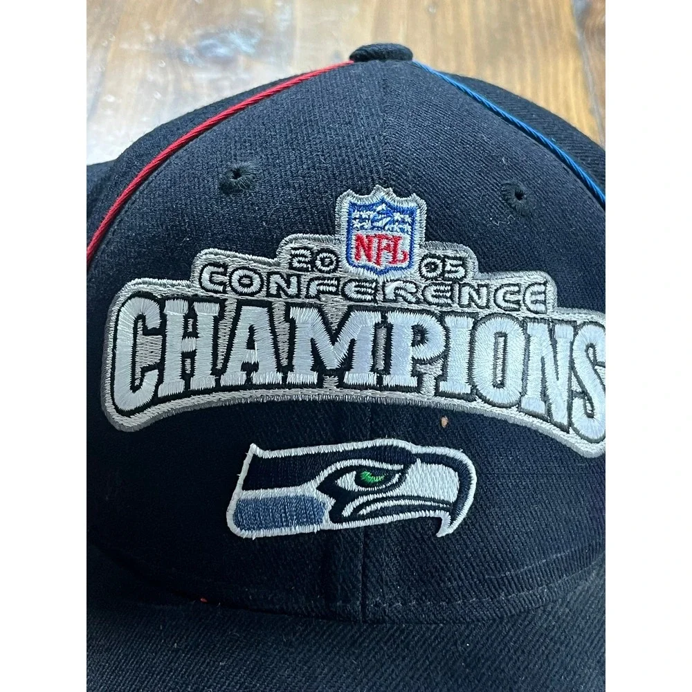Reebok Seattle Seahawks 2005 NFC Champions Hat Super Bowl XL Road to Forty Black